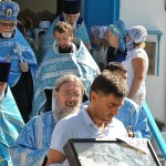 В престольный праздник Успенского прихода Аксая впервые за многие годы совершен крестный ход вокруг храма